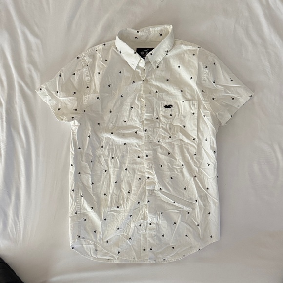 Hollister XS Men's White Patterned Short Sleeve Shirt - Picture 1 of 3
